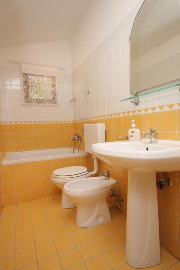 Apartments And Rooms With Parking Space Cunski, Losinj - 2498 ภายนอก รูปภาพ