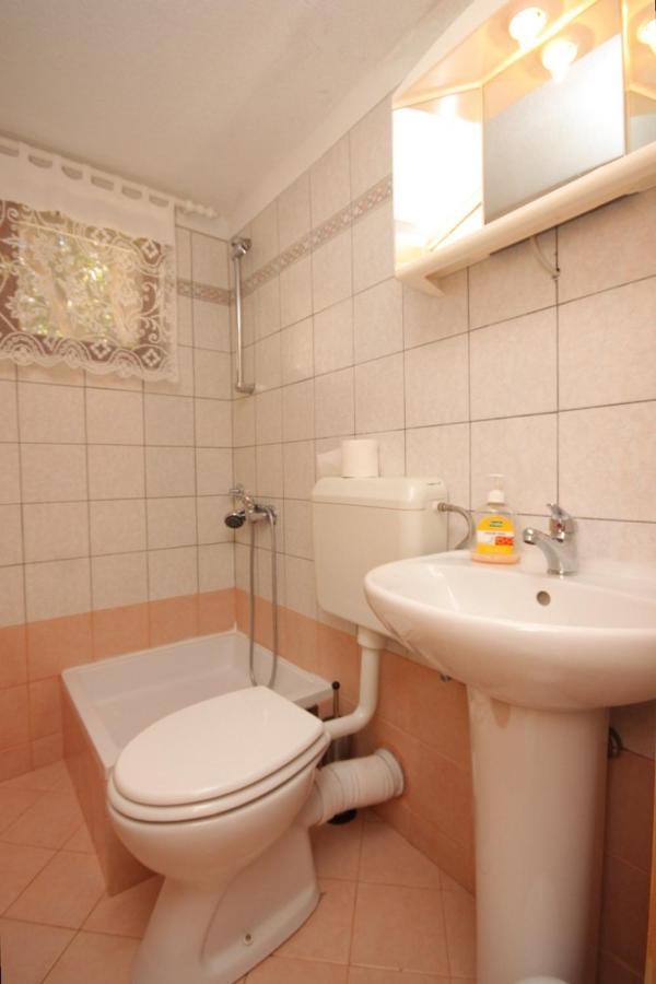 Apartments And Rooms With Parking Space Cunski, Losinj - 2498 ภายนอก รูปภาพ