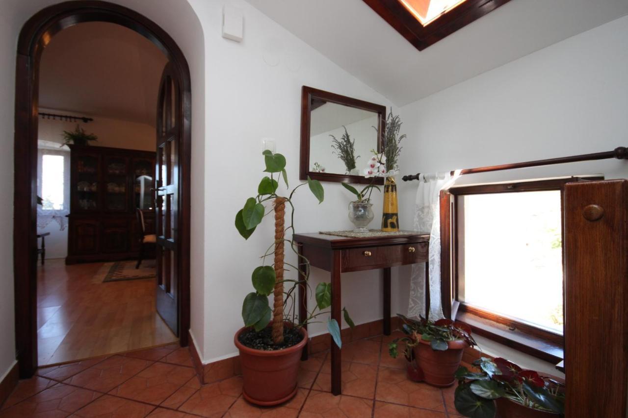 Apartments And Rooms With Parking Space Cunski, Losinj - 2498 ภายนอก รูปภาพ